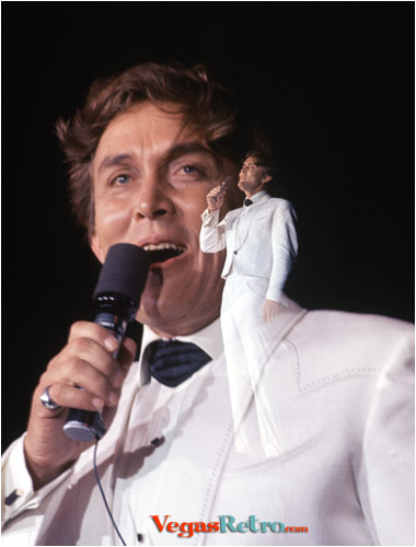Photo of singer Jimmy Dean On Stage in Las Vegas